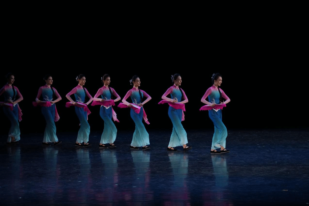 此次活动,全国18个特色鲜明,种类丰富,风格和形式多样的汉族民间舞蹈